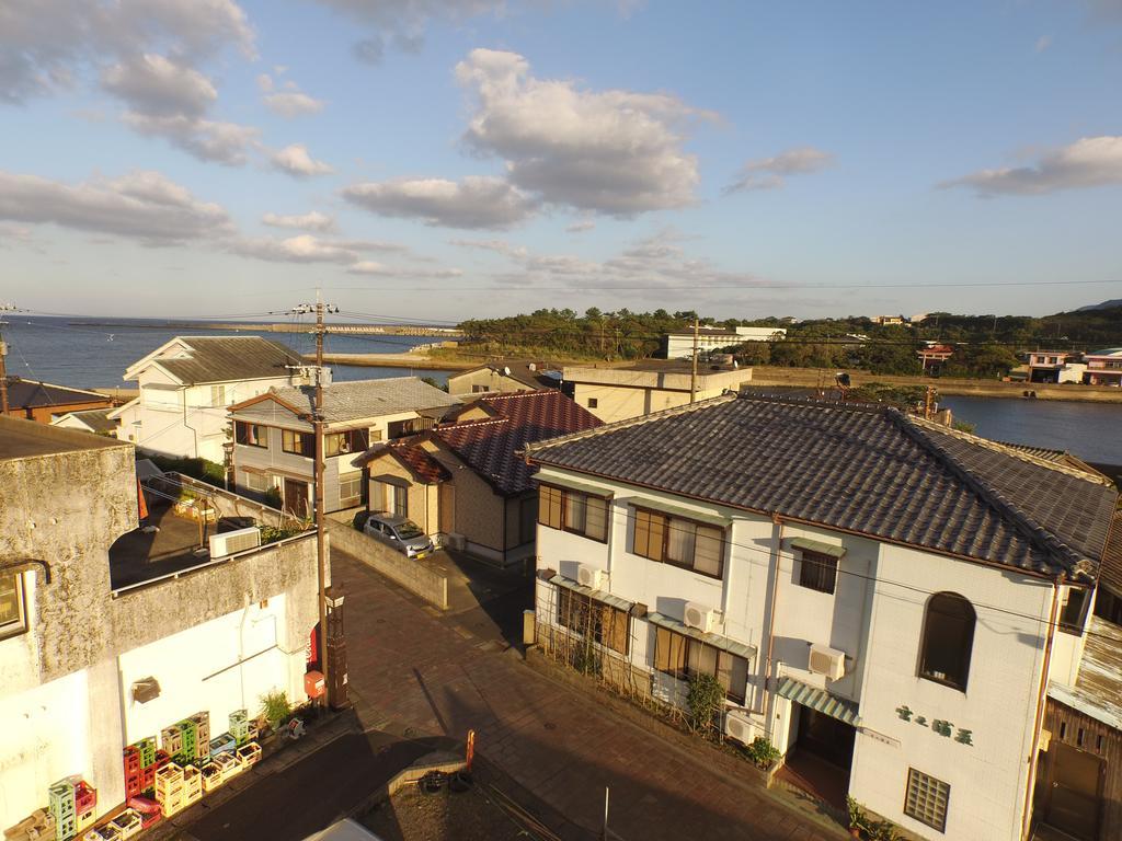 Hotel Miyanouraso à Yakushima  Extérieur photo
